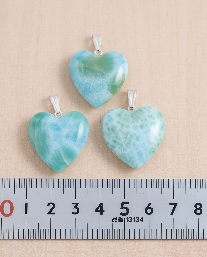 B2B_22.11.0003_v1_Larimar-stein-Herz-Anhaenger-in-hoher-qualität B2B 22.11.0003 v1 Larimar stein Herz Anhaenger in hoher qualitaet – CONLIGHT