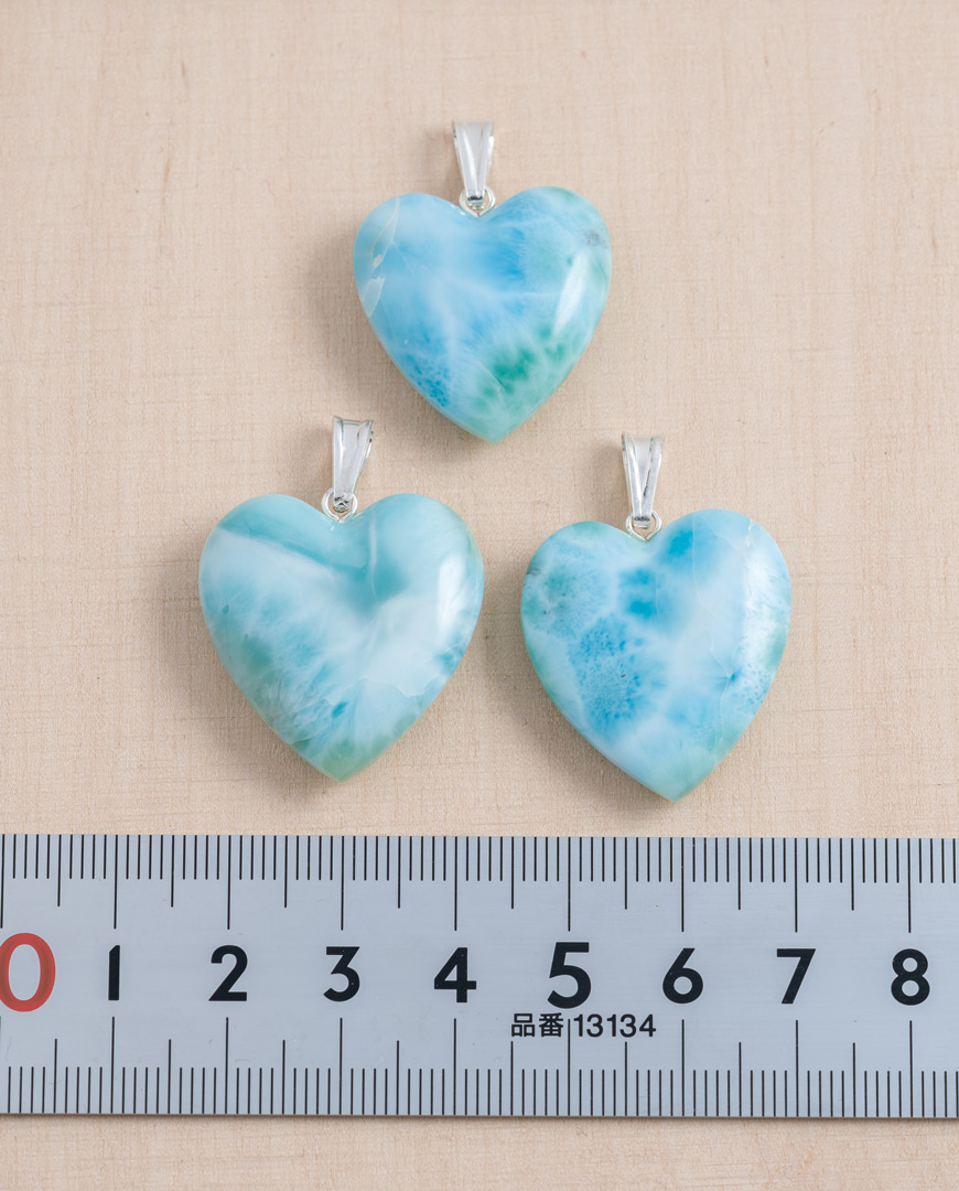 B2B_22.11.0004_v2_Larimar-stein-Herz-Anhaenger-mit-Kupfer-in-hoher-qualität B2B 22.11.0004 v2 Larimar stein Herz Anhaenger mit Kupfer in hoher qualitaet – CONLIGHT