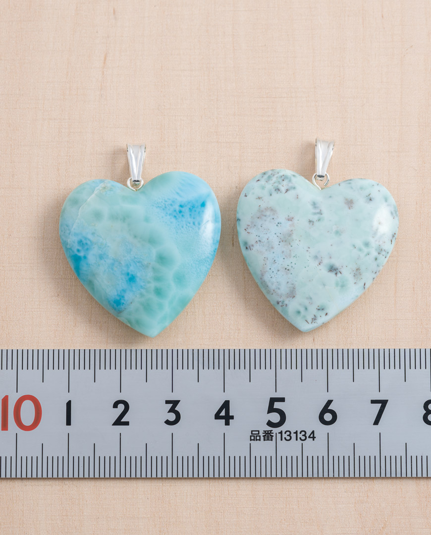 B2B_22.11.0006_v2_Larimar-stein-Herz-Anhaenger-in-hoher-qualität B2B 22.11.0006 v2 Larimar stein Herz Anhaenger in hoher qualitaet – CONLIGHT