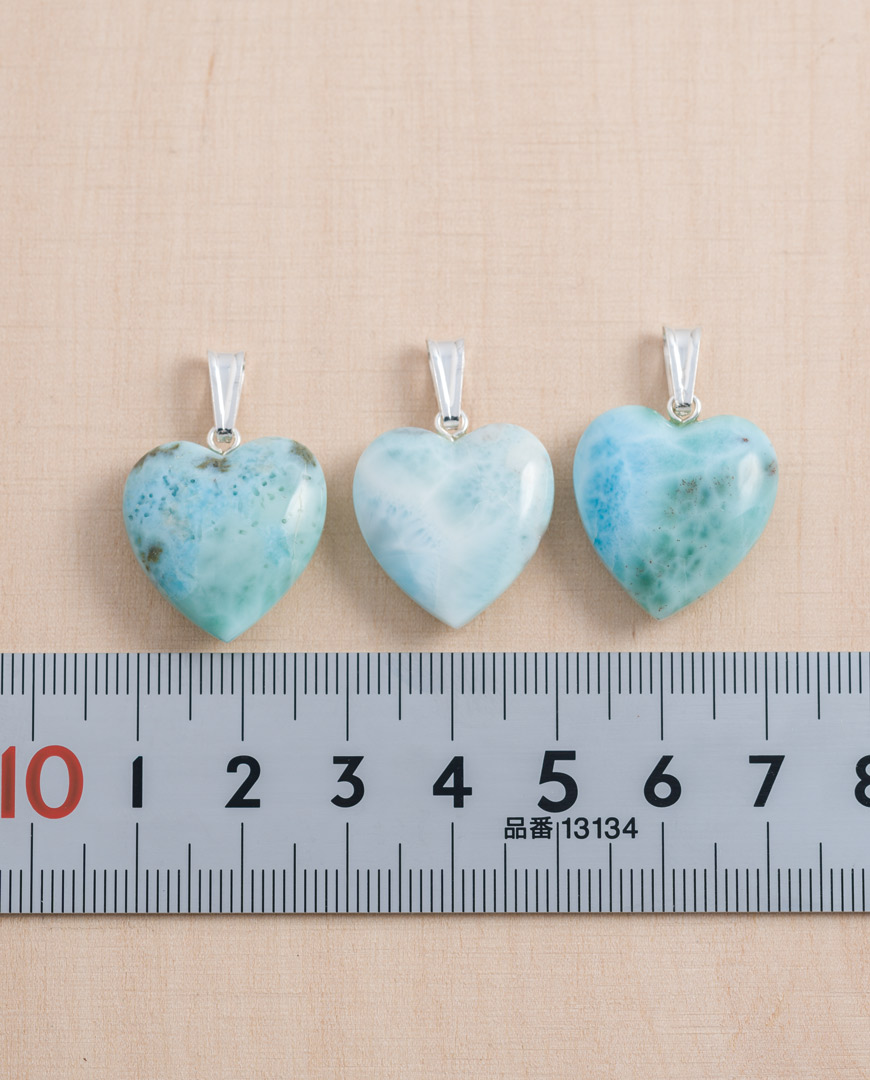 B2B_22.11.0011_v2_Larimar-stein-Herz-Anhaenger-in-hoher-qualität B2B 22.11.0011 v2 Larimar stein Herz Anhaenger in hoher qualitaet – CONLIGHT