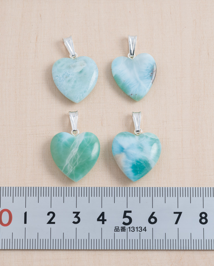 B2B_22.11.0013_v2_Larimar-stein-Herz-Anhaenger-in-hoher-qualität B2B 22.11.0013 v2 Larimar stein Herz Anhaenger in hoher qualitaet – CONLIGHT